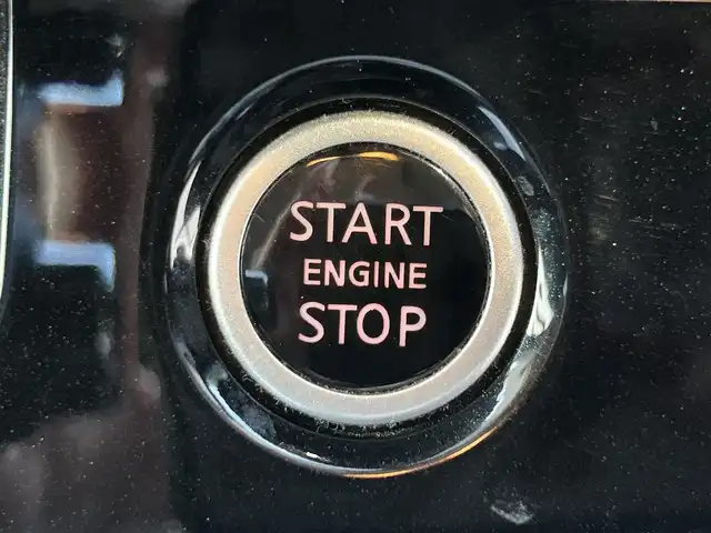 日産 セレナ ハイウェイスターVセレクションⅡ 大阪府 2018(平30)年 4.4万km アズライトブルー プロパイロット/インテリジェントパーキングアシスト/衝突被害軽減ブレーキ/踏み間違い衝突防止アシスト/車線逸脱警報/ALPINEフリップダウンモニター/純正ナビ/　CD/DVD/BT/フルセグTV/インテリジェントアラウンドビューモニター/バックカメラ/両側パワースライドドア/LEDヘッドライト/フォグランプ/純正16インチアルミホイール/前後コーナーセンサー/インテリジェントルームミラー/スマートキー/ETC/電動格納ウィンカーミラー/ステアリングスイッチ/フロアマット