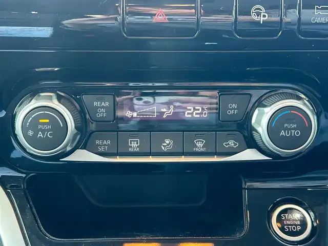 日産 セレナ ハイウェイスターVセレクションⅡ 大阪府 2018(平30)年 4.4万km アズライトブルー プロパイロット/インテリジェントパーキングアシスト/衝突被害軽減ブレーキ/踏み間違い衝突防止アシスト/車線逸脱警報/ALPINEフリップダウンモニター/純正ナビ/　CD/DVD/BT/フルセグTV/インテリジェントアラウンドビューモニター/バックカメラ/両側パワースライドドア/LEDヘッドライト/フォグランプ/純正16インチアルミホイール/前後コーナーセンサー/インテリジェントルームミラー/スマートキー/ETC/電動格納ウィンカーミラー/ステアリングスイッチ/フロアマット