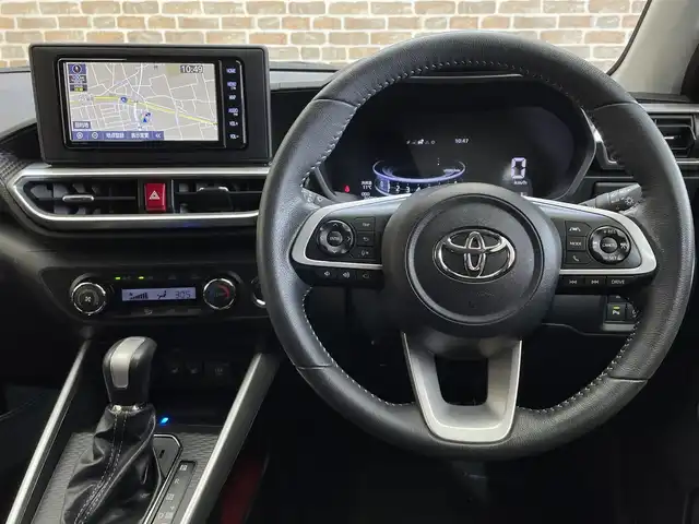 トヨタ ライズ Z 岩手県 2022(令4)年 2.6万km レーザーブルークリスタルシャイン オプションカラー/４WD/ターボ/寒冷地仕様/モデリスタエアロ/パノラマモニター/スマートアシスト/衝突回避支援ブレーキ/誤発進抑制機能/アダプティブドライビングビーム/アダプティブクルーズコントロール/レーンキープコントロール/標識認識機能/先行車発信お知らせ機能/コーナーセンサー/オートブレーキホールド/横滑り防止装置/アイドリングストップ/前席シートヒーター/純正ナビ/フルセグTV/ETC2.0/ドライブレコーダー/LEDヘッドランプ/LEDフォグランプ/専用デザイン１７インチアルミホイール