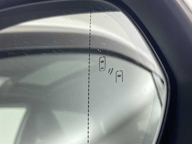 レクサス ＲＸ 450h バージョンL 埼玉県 2016(平28)年 6.7万km ソニッククォーツ ３眼ＬＥＤ　黒革　サンルーフ　純正１２．３型ナビ　温シート　エアシート　Ｂカメラ　ＢＳＭ　ＨＵＤ　ビルトインＥＴＣ２．０　パワーシート　電動リアゲート　追従走行　ＢＴ　ＵＳＢ　衝突被害軽減