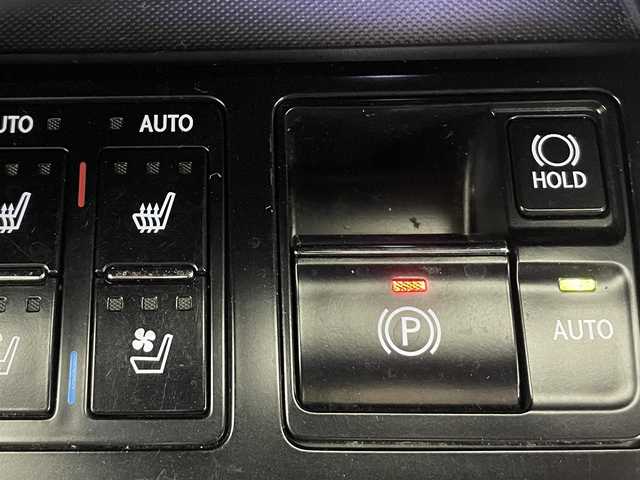 レクサス ＲＸ 450h バージョンL 埼玉県 2016(平28)年 6.7万km ソニッククォーツ ３眼ＬＥＤ　黒革　サンルーフ　純正１２．３型ナビ　温シート　エアシート　Ｂカメラ　ＢＳＭ　ＨＵＤ　ビルトインＥＴＣ２．０　パワーシート　電動リアゲート　追従走行　ＢＴ　ＵＳＢ　衝突被害軽減