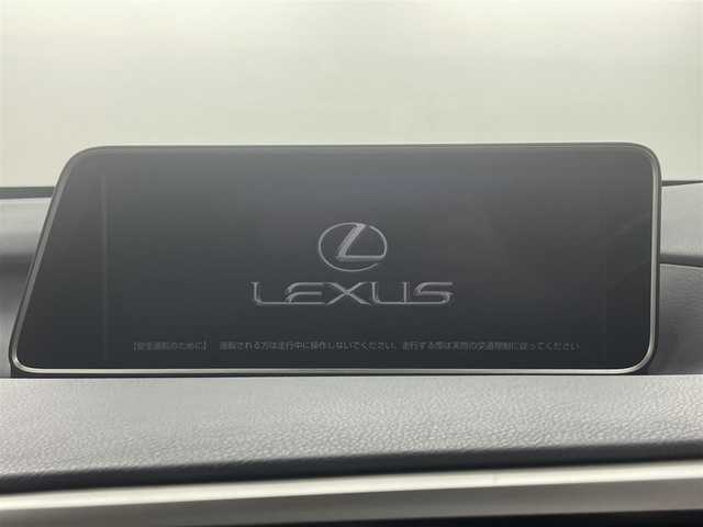 レクサス ＲＸ 450h バージョンL 埼玉県 2016(平28)年 6.7万km ソニッククォーツ ３眼ＬＥＤ　黒革　サンルーフ　純正１２．３型ナビ　温シート　エアシート　Ｂカメラ　ＢＳＭ　ＨＵＤ　ビルトインＥＴＣ２．０　パワーシート　電動リアゲート　追従走行　ＢＴ　ＵＳＢ　衝突被害軽減