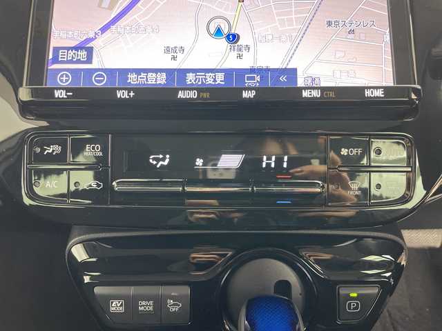 トヨタ プリウス A 道央・札幌 2019(令1)年 2.2万km スティールブロンドM ・4WD/・純正ナビ&TV&DVD&CD&BT&SD/・バックカメラ/・トヨタセーフティセンス/・レーダークルーズコントロール/・ヘッドアップディスプレイ/・D席パワーシート/・ビルトインETC2.0/・純正ドライブレコーダー/・ステアリングスィッチ/・純正ドライブレコーダー/・LEDヘッドライト/・オートライト/・スマートキー