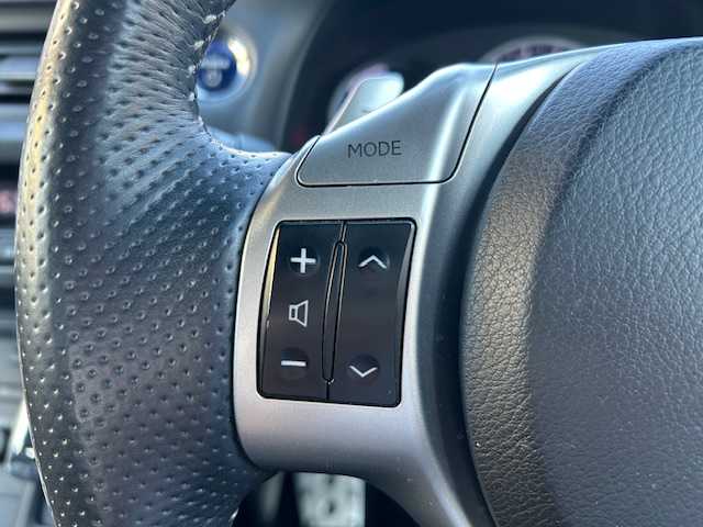 レクサス ＣＴ 200h 宮城県 2012(平24)年 6.7万km ホワイトパールクリスタルシャイン 登録時走行距離66937ｋｍ/Ｆスポーツ/純ナビ/・ワンセグテレビ/・CD/DVD/・AM/FM/・AUX/サンルーフ/クルーズコントロール/ＥＴＣ/ＬＥＤヘッドライト/バックカメラ/純正アルミホイール/ドライブレコーダー/オートライト/プッシュスタート/スマートキー/スペアキー/パドルシフト/シートヒーター（Ｄ＋Ｎ）/ステアリングヒーター/純正フロアマット