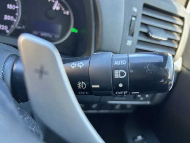 レクサス ＣＴ 200h 宮城県 2012(平24)年 6.7万km ホワイトパールクリスタルシャイン 登録時走行距離66937ｋｍ/Ｆスポーツ/純ナビ/・ワンセグテレビ/・CD/DVD/・AM/FM/・AUX/サンルーフ/クルーズコントロール/ＥＴＣ/ＬＥＤヘッドライト/バックカメラ/純正アルミホイール/ドライブレコーダー/オートライト/プッシュスタート/スマートキー/スペアキー/パドルシフト/シートヒーター（Ｄ＋Ｎ）/ステアリングヒーター/純正フロアマット