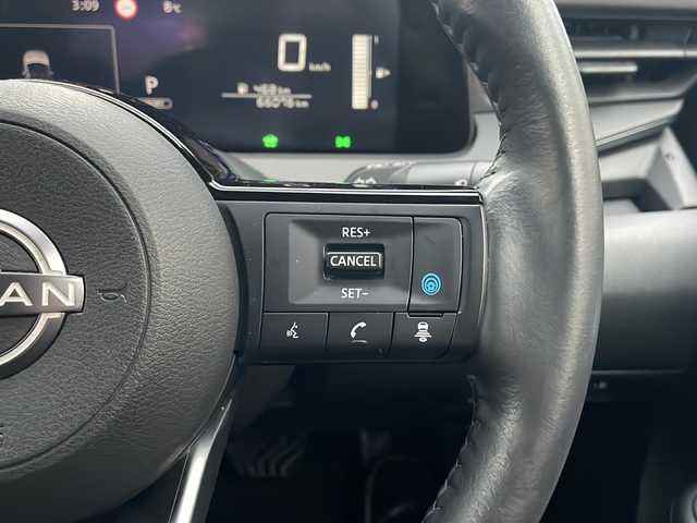 日産 ノート X FOUR 青森県 2023(令5)年 6.6万km ダークメタルグレー ・4WD/・純正ナビ/・全方位カメラ/・フルセグ/・Bluetooth/・横滑り防止/・衝突被害軽減ブレーキ/・レーンキープアシスト/・レーダークルーズコントロール/・オートライト/・オートマチックハイビーム/・LEDヘットライト/・プッシュスタート/・スマートキー/・スペアキー１本/・デジタルインナーミラー/・電動格納ウィンカーミラー/・シートヒーター/・ハンドルヒーター（前席）/・置くだけ充電/・純正フロアマット