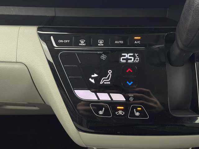 日産 ルークス オーテック 秋田県 2021(令3)年 5.8万km フローズンバニラパール 4WD/エマージェンシーブレーキ　/純正SDナビ　/　　CD/DVD/BT/フルセグTV/アラウンドビューモニター　/両側パワースライドドア　/オートライト　/ハーフレザーシート　/前席シートヒーター　/純正AUTECH14インチアルミホイール　/アイドリングストップ/前後コーナーセンサー/ステアリングスイッチ/スマートキー