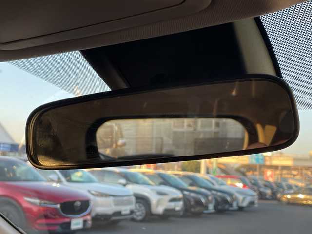 トヨタ ＲＡＶ４ ハイブリッドX 茨城県 2020(令2)年 5.6万km アティチュードブラックマイカ 純正ディスプレイオーディオ　/-BT/AM/FM/TV/衝突軽減システム　/コーナーセンサー前後　/ＬＥＤヘッドライト　/ワンオーナー　/クルーズコントロール　/スマートキー　/純正アルミホイール　/アイドリングストップ　/ＵＳＢソケット/純正フロアマット