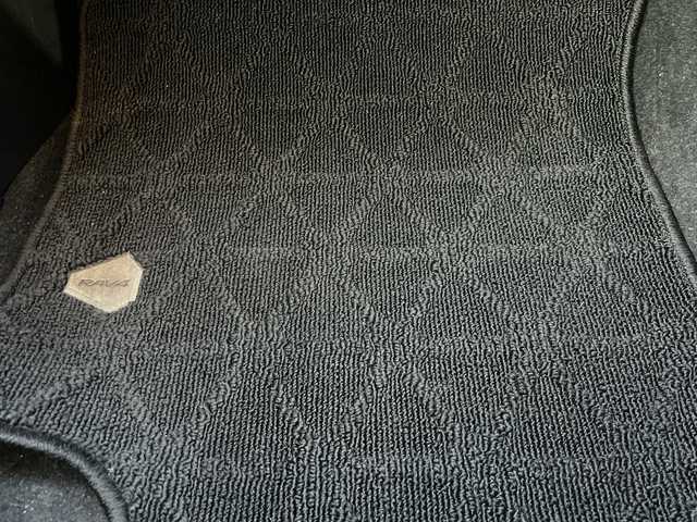 トヨタ ＲＡＶ４ ハイブリッドX 茨城県 2020(令2)年 5.6万km アティチュードブラックマイカ 純正ディスプレイオーディオ　/-BT/AM/FM/TV/衝突軽減システム　/コーナーセンサー前後　/ＬＥＤヘッドライト　/ワンオーナー　/クルーズコントロール　/スマートキー　/純正アルミホイール　/アイドリングストップ　/ＵＳＢソケット/純正フロアマット