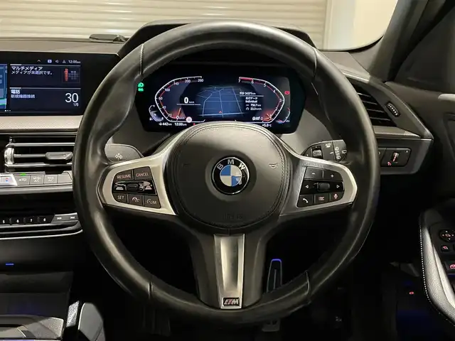 ＢＭＷ １１８ｉ Mスポーツ 静岡県 2021(令3)年 3.5万km アルピンホワイトⅢ ACC LKA BSM /純正ナビ /バックカメラ /AppleCarPlay USB BT /ハーフレザーシート /ワイヤレス充電 /パーキングアシスト /コーナーセンサー /ドラレコ /LEDヘッドライト /パワーバックドア