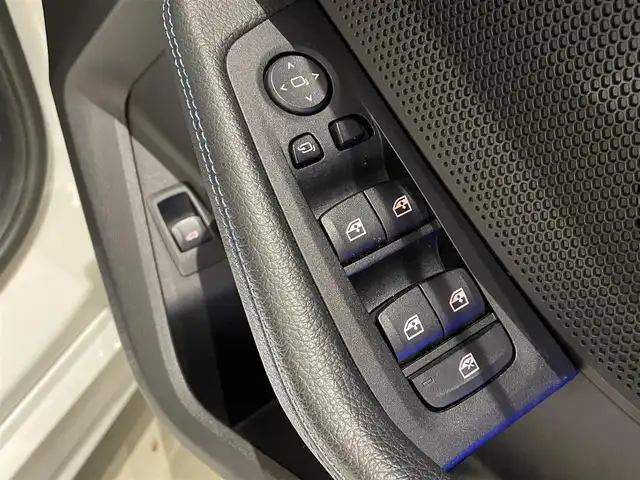 ＢＭＷ １１８ｉ Mスポーツ 静岡県 2021(令3)年 3.5万km アルピンホワイトⅢ ACC LKA BSM /純正ナビ /バックカメラ /AppleCarPlay USB BT /ハーフレザーシート /ワイヤレス充電 /パーキングアシスト /コーナーセンサー /ドラレコ /LEDヘッドライト /パワーバックドア