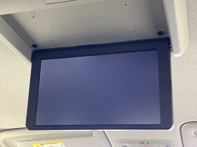 日産 セレナ ハイウェイスター V 岐阜県 2023(令5)年 1.7万km インペリアルアンバーP 純正12.3インチナビ/・フルセグ/Bluetooth/AppleCarPlay/AndroidAuto/HDMI/フリップダウンモニター/アラウンドビューモニター/デジタルインナーミラー/両側パワースライドドア/プロパイロット/インテリジェントエマージェンシーブレーキ/インテリジェントFCW（前方衝突予測警報）/衝突回避ステアリングアシスト/インテリジェントLI（車線逸脱防止支援システム）/LDW（車線逸脱警報）/インテリジェントBSI（後側方衝突防止支援システム）/BSW（後側方車両検知警報）/RCTA（後退時車両検知警報）/インテリジェントDA（ふらつき警報）/踏み間違い衝突防止アシスト/標識検知機能/クリアランスソナー/インテリジェントクルーズコントロール/前後ドライブレコーダー/ビルドインETC2.0/純正アルミホイール/純正フロアマット/LEDヘッドライト/スマートキー/スペアキー