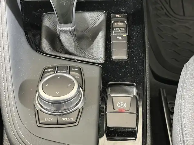 ＢＭＷ Ｘ１ sDrive 18i Xライン 佐賀県 2020(令2)年 5.4万km アルピンホワイトⅢ 純正ナビ/バックカメラ/360度ドライブレコーダー(ZQ-32R)/電動リアゲート/パワーシート/シートヒーター/オートライト/コーナーセンサー/レーダークルーズコントロール/衝突軽減ブレーキ/アイドリングストップ/ビルトインETC/純正18インチアルミホイール/保証書