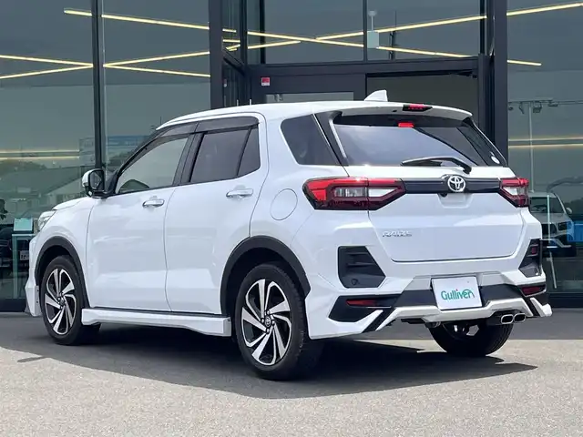 トヨタ ライズ Z 東京都 2020(令2)年 4万km シャイニングホワイトパール 4WD/寒冷地仕様/モデリスタエアロ/純正9インチSDナビ　NSZT-W68T/　(AM.FM.CD.DVD.BT.TV.SD.MSV)/バックカメラ/スマートアシスト/横滑り防止装置/オートライト/クリアランスソナー/アイドリングストップ/アダクティブクルーズコントロール/D/N席シートヒーター/USB入力端子/MTモード付AT/純正アルミホイール/純正フロアマット/純正ドアバイザー/フォグランプ/LEDヘッドライト/スマートキー/プッシュスタート/保証書/取扱説明書