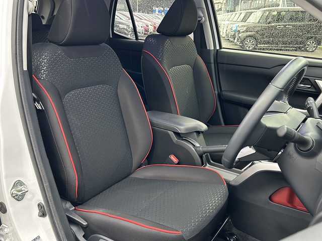 トヨタ ライズ Z 東京都 2020(令2)年 4万km シャイニングホワイトパール 4WD/寒冷地仕様/モデリスタエアロ/純正9インチSDナビ　NSZT-W68T/　(AM.FM.CD.DVD.BT.TV.SD.MSV)/バックカメラ/スマートアシスト/横滑り防止装置/オートライト/クリアランスソナー/アイドリングストップ/アダクティブクルーズコントロール/D/N席シートヒーター/USB入力端子/MTモード付AT/純正アルミホイール/純正フロアマット/純正ドアバイザー/フォグランプ/LEDヘッドライト/スマートキー/プッシュスタート/保証書/取扱説明書
