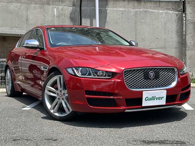 ジャガー ＸＥ XE プレステージ 愛知県 2016(平28)年 4.9万km イタリアンレーシングレッド サンルーフ/MERIDIAN製スピーカー/ベージュレザーシート/純正ナビ/Bluetooth・CD・DVD・AUX/パドルシフト/前席シートヒーター/運転席シートメモリ機能付きパワーシート/前席パワーシート/ＪＡＧＵＡＲ製ヘッドホン/ステアリングスイッチ/革巻きステアリング/AEB(衝突被害軽減ブレーキ)/ASPC(オール・サーフェイス・プログレス・コントロール）/LDW(車線逸脱警報装置）/DSC（横滑り防止）/LIM(リミッター機能）/LEDヘッドライト/ETC/プッシュスタート/純正フロアマット/保証書/取扱説明書/スペアキー