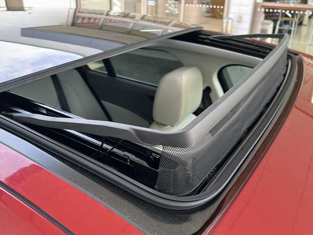 ジャガー ＸＥ XE プレステージ 愛知県 2016(平28)年 4.9万km イタリアンレーシングレッド サンルーフ/MERIDIAN製スピーカー/ベージュレザーシート/純正ナビ/Bluetooth・CD・DVD・AUX/パドルシフト/前席シートヒーター/運転席シートメモリ機能付きパワーシート/前席パワーシート/ＪＡＧＵＡＲ製ヘッドホン/ステアリングスイッチ/革巻きステアリング/AEB(衝突被害軽減ブレーキ)/ASPC(オール・サーフェイス・プログレス・コントロール）/LDW(車線逸脱警報装置）/DSC（横滑り防止）/LIM(リミッター機能）/LEDヘッドライト/ETC/プッシュスタート/純正フロアマット/保証書/取扱説明書/スペアキー