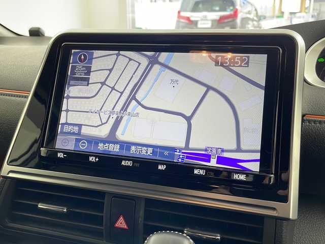 トヨタ シエンタ ハイブリッド G クエロ 兵庫県 2022(令4)年 0.3万km ホワイトパールクリスタルシャイン 純正メーカーナビ/フルセグ/Ｂｌｕｅｔｏｏｔｈ/CD/DVD/前後ドラレコ/ステアリングヒーター/シートヒーター/ハーフレザーシート/両側パワースライドドア/アラウンドビューモニター/クルーズコントロール/オートライト/ＬＥＤライト/オートマチックハイビーム/レーンキープアシスト/スマートキー/プッシュスタート/純正フロアマット/横滑り防止装置/コーナーセンサー