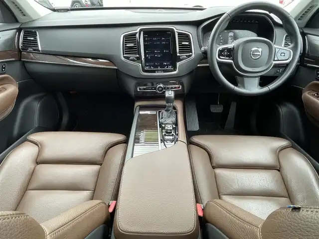 ボルボ ＸＣ９０ T5 AWD ノルディックED 静岡県 2018(平30)年 2.1万km パール ５０台限定モデル/ワンオーナー /専用内装カラーブラウンレザーシート/専用20インチアルミホイール /パノラマサンルーフ/harman/kardonサラウンド/純正ナビフルセグTV Bluetooth CarPlay対応/全方位カメラ/インテリセーフティ衝突軽減ブレーキACCレーンアシストBLIS/パワーバックドア /アンビエントライト /セカンドシートヒーター/ヘッドアップディスプレイ/ダークフレームバーチ・ウッド・パネル/レインセンサー /前後ドライブレコーダー/DSRCETC