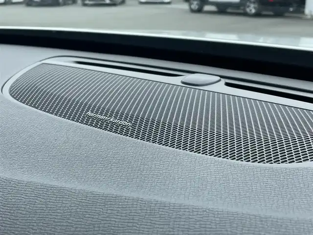 ボルボ ＸＣ９０ T5 AWD ノルディックED 静岡県 2018(平30)年 2.1万km パール ５０台限定モデル/ワンオーナー /専用内装カラーブラウンレザーシート/専用20インチアルミホイール /パノラマサンルーフ/harman/kardonサラウンド/純正ナビフルセグTV Bluetooth CarPlay対応/全方位カメラ/インテリセーフティ衝突軽減ブレーキACCレーンアシストBLIS/パワーバックドア /アンビエントライト /セカンドシートヒーター/ヘッドアップディスプレイ/ダークフレームバーチ・ウッド・パネル/レインセンサー /前後ドライブレコーダー/DSRCETC