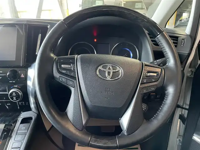 トヨタ アルファードハイブリット SR Cパッケージ 道央・札幌 2020(令2)年 5.1万km ホワイトパールクリスタルシャイン ・４WD/・純正ディスプレイオーディオ/　ナビTVキット/CD/DVDデッキ/・純正フリップダウンモニター/・デジタルインナーミラー/・バックカメラ/・前後ドライブレコーダー/・トヨタセーフティセンス/・プリクラッシュセーフティ/・レーダークルーズコントロール/・レーンキープアシスト/・クリアランスソナー/・オートハイビーム/・BSM/・RSA/・RCTA/・nanoe/・レザーシート/・前席シートヒーター/・前席エア/シートヒーター/・LEDヘッドライト/・フォグライト/・オートライト/・プッシュスタート/・スマートキー/・純正フロアマット/・ドアバイザー