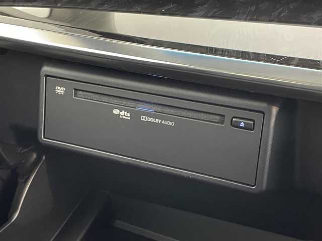 トヨタ アルファードハイブリット SR Cパッケージ 茨城県 2020(令2)年 5.1万km ホワイトパールクリスタルシャイン ・４WD/・純正ディスプレイオーディオ/　ナビTVキット/CD/DVDデッキ/・純正フリップダウンモニター/・デジタルインナーミラー/・バックカメラ/・前後ドライブレコーダー/・トヨタセーフティセンス/・プリクラッシュセーフティ/・レーダークルーズコントロール/・レーンキープアシスト/・クリアランスソナー/・オートハイビーム/・BSM/・RSA/・RCTA/・nanoe/・レザーシート/・前席シートヒーター/・前席エア/シートヒーター/・LEDヘッドライト/・フォグライト/・オートライト/・プッシュスタート/・スマートキー/・純正フロアマット/・ドアバイザー