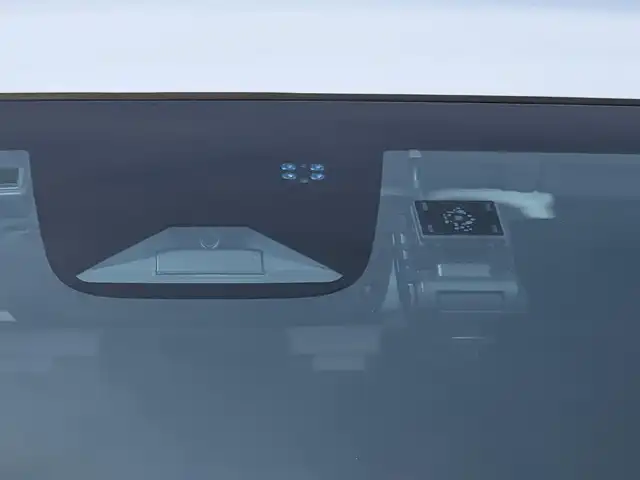 ホンダ ヴェゼル ハイブリッド e:HEV Z 福井県 2021(令3)年 6.1万km プラチナホワイトパール ワンオーナー車/純正18インチAW/バックカメラ/全方位ドライブレコーダー/ワイヤレス充電/パドルシフト/ステアリングヒーター/SOSボタン/電動リアゲート/アダプティブクルーズコントロール/前後コーナーセンサー/クリアランスソナー/純正9インチプレミアムインターナビ/フルセグテレビ/ETC/衝突被害軽減システム/前席シートヒーター/レーンキープアシスト/横滑り防止装置/盗難防止装置/スマートキー