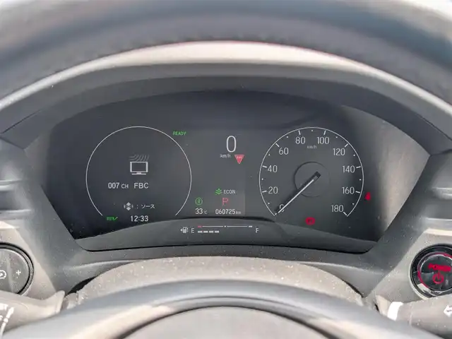 ホンダ ヴェゼル ハイブリッド e:HEV Z 福井県 2021(令3)年 6.1万km プラチナホワイトパール ワンオーナー車/純正18インチAW/バックカメラ/全方位ドライブレコーダー/ワイヤレス充電/パドルシフト/ステアリングヒーター/SOSボタン/電動リアゲート/アダプティブクルーズコントロール/前後コーナーセンサー/クリアランスソナー/純正9インチプレミアムインターナビ/フルセグテレビ/ETC/衝突被害軽減システム/前席シートヒーター/レーンキープアシスト/横滑り防止装置/盗難防止装置/スマートキー