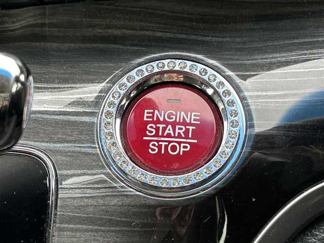 ホンダ オデッセイ アブソルート・EXホンダセンジング 福岡県 2017(平29)年 6.4万km プレミアムヴィーナスブラックP 純正9型SDナビバックモニターホンダセンシングノーマルクルーズコントロール両側パワスラETCオットマン純正LEDヘッドライト純正フロアマット純正アルミホイール18inchスマートキープッシュスタート