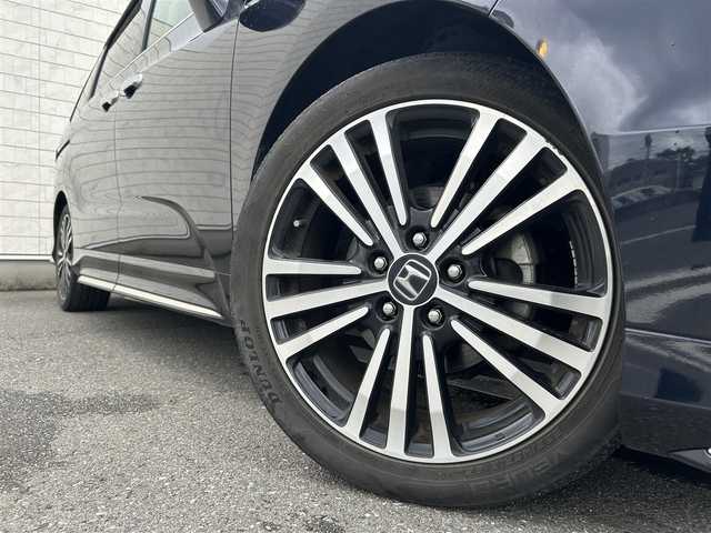 ホンダ オデッセイ アブソルート・EXホンダセンジング 福岡県 2017(平29)年 6.4万km プレミアムヴィーナスブラックP 純正9型SDナビバックモニターホンダセンシングノーマルクルーズコントロール両側パワスラETCオットマン純正LEDヘッドライト純正フロアマット純正アルミホイール18inchスマートキープッシュスタート