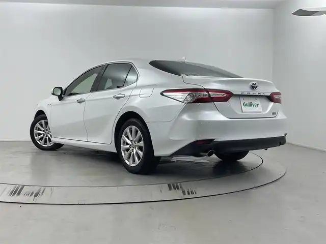 トヨタ カムリ G 埼玉県 2020(令2)年 6.6万km プラチナホワイトパールマイカ 純正7型ナビ/・AM/FM/USB/Bluetooth/miracast)/バックカメラ/Toyota Safety Sense/・プリクラッシュセーフティシステム/・レーンディパーチャーアラート(ステアリング制御機能付)/・オートマチックハイビーム/・レーダークルーズコントロール(全車速追従機能付)/インテリジェントクリアランスソナー(パーキングサポートブレーキ)/LEDヘッドランプ/LEDフォグランプ/ビルトインETC/電動リアゲート/パワーシート席/社外ドラレコ前後