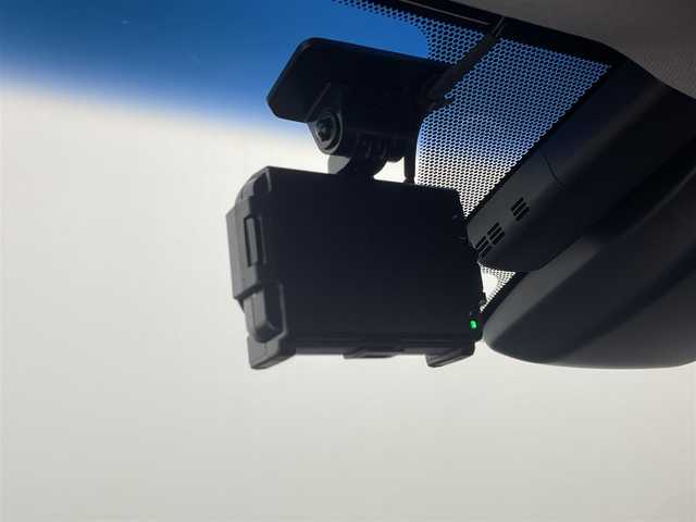 トヨタ カムリ G 埼玉県 2020(令2)年 6.6万km プラチナホワイトパールマイカ 純正7型ナビ/・AM/FM/USB/Bluetooth/miracast)/バックカメラ/Toyota Safety Sense/・プリクラッシュセーフティシステム/・レーンディパーチャーアラート(ステアリング制御機能付)/・オートマチックハイビーム/・レーダークルーズコントロール(全車速追従機能付)/インテリジェントクリアランスソナー(パーキングサポートブレーキ)/LEDヘッドランプ/LEDフォグランプ/ビルトインETC/電動リアゲート/パワーシート席/社外ドラレコ前後