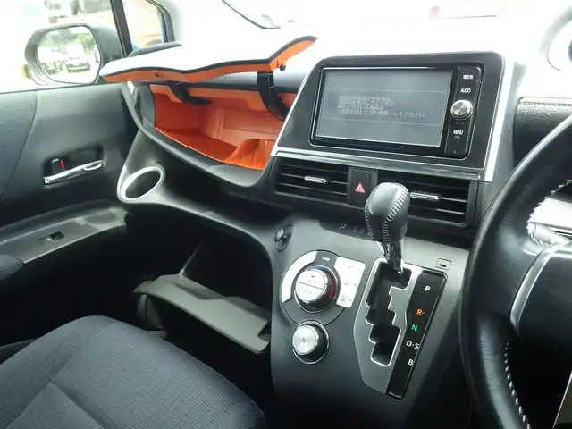 トヨタ シエンタ G 千葉県 2016(平28)年 6.3万km ブラックマイカ Toyota Safety Sense/・プリクラッシュセーフティ/・レーンディパーチャーアラート/・オートハイビーム/両側パワースライドドア/純正SDナビ/地デジTV/【DVD/CD再生機能　Bluetooth接続】/ドライブレコーダー（DRT-H66A）/ETC/LEDフォグライト/フォグライト/ウインカーミラー/スマートキー