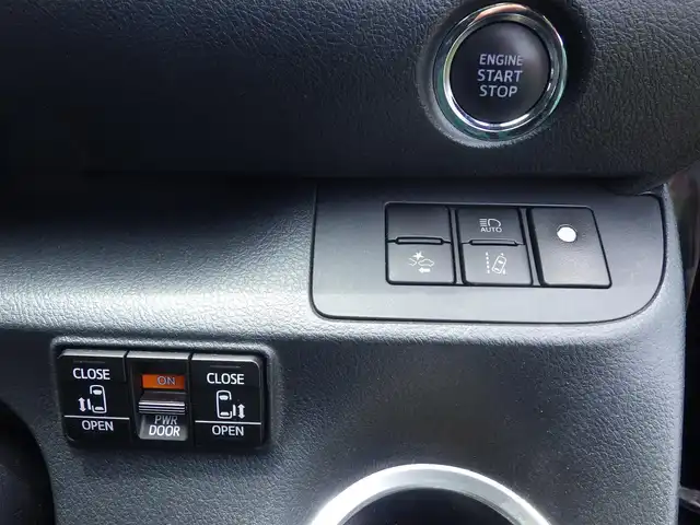 トヨタ シエンタ G 千葉県 2016(平28)年 6.3万km ブラックマイカ Toyota Safety Sense/・プリクラッシュセーフティ/・レーンディパーチャーアラート/・オートハイビーム/両側パワースライドドア/純正SDナビ/地デジTV/【DVD/CD再生機能　Bluetooth接続】/ドライブレコーダー（DRT-H66A）/ETC/LEDフォグライト/フォグライト/ウインカーミラー/スマートキー