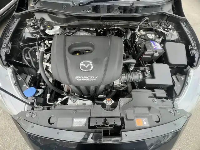 マツダ デミオ 15S 秋田県 2018(平30)年 3.4万km ジェットブラックマイカ 4WD/純正ナビ/衝突軽減システム/フルセグ/バックカメラ/スマートキー/アイドリングストップ/コーナーセンサー/レーンキープアシスト/プッシュスタート/オートマチックハイビーム/ステアリングスイッチ/MTモード付AT/ドライブレコーダー/ETC/純正フロアマット/オートライト/パワーステアリング/パワーウィンドウ/横滑り防止/レベライザー/電動格納ウィンカーミラー/保証書/取扱説明書/記録簿
