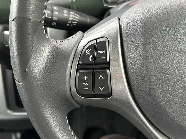 スズキ ハスラー Jスタイル 千葉県 2015(平27)年 6.1万km クールカーキパールメタリック/ホワイト2トーンルーフ 社外メモリナビ/(CD/DVD/BT/フルセグTV)/バックカメラ/衝突被害軽減システム/横滑り防止装置/ETC/アイドリングストップ/HIDヘッドライト/オートライト/ウィンカーミラー/電動格納ミラー/前席シートヒーター/プッシュスタート/スマートキー/フロアマット/ドアバイザー/取扱説明書