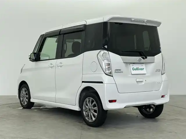 日産 デイズ ルークス ハイウェイスター Xターボ 富山県 2017(平29)年 1.5万km ホワイトパール 1オーナー/衝突軽減ブレーキ/左パワースライドドア/純正オーディオ（CD）/360度カメラ＋バックカメラ/純正AW付きサマータイヤセット積込み/スマートキー＋プッシュスタート/オートライト/LEDヘッドライト/フォグ/純正マット・バイザー/保証書、取説