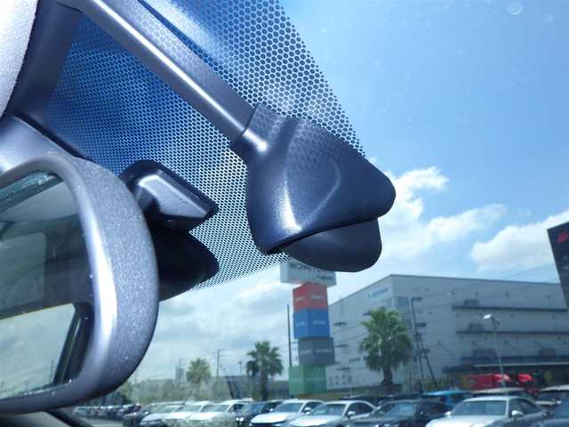 ホンダ フリード クロスター ホンダセンシング 千葉県 2020(令2)年 1.7万km シルバーミストグリーンM ホンダセンシング/・衝突軽減ブレーキ（CMBS）/・車線維持支援システム（LKAS）/・アダプティブクルーズコントロール（ACC）/・後方誤発進抑制機能/・誤発進抑制機能/両側パワースライドドア/ハーフレザーシートB/前席シートヒーター/９インチ純正メモリーナビ/地デジTV/【DVD/CD再生機能　Bluetooth接続】/バックカメラ/ドライブレコーダー（前後撮影）/革巻きステアリング/ステアリングスイッチ/ETC/LEDヘッドライト/ウインカーミラー/リアコーナーセンサー/純正15インチアルミホイル/サイド/カーテンエアバッグ/Honda スマートキー