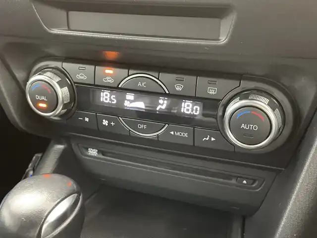マツダ アクセラ スポーツ 15S 新潟県 2015(平27)年 9.7万km スノーフレイクホワイトパールマイカ マツダコネクトナビ/　フルセグTV/Bluetooth/CD/DVD/USB/マツダスピードエアロ/リアビークルモニタリングシステム/衝突被害軽減ブレーキ/クルーズコントロール/ドライブレコーダー/バックモニター/ETC/アイドリングストップ/横滑り防止装置/ステアリングスイッチ/レザーステアリング/社外AWセット冬タイヤ積込
