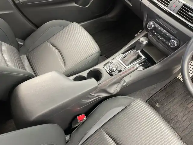 マツダ アクセラ スポーツ 15S 新潟県 2015(平27)年 9.7万km スノーフレイクホワイトパールマイカ マツダコネクトナビ/　フルセグTV/Bluetooth/CD/DVD/USB/マツダスピードエアロ/リアビークルモニタリングシステム/衝突被害軽減ブレーキ/クルーズコントロール/ドライブレコーダー/バックモニター/ETC/アイドリングストップ/横滑り防止装置/ステアリングスイッチ/レザーステアリング/社外AWセット冬タイヤ積込