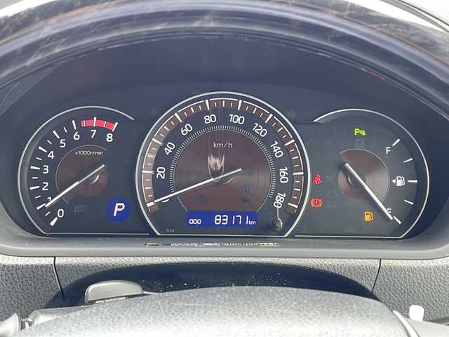 トヨタ エスクァイア Gi 新潟県 2019(令1)年 8.4万km ブラック １０インチ純正SDナビ/フルセグ/バックカメラ/フリップダウンモニター/クルーズコントロール/レーンキープ/クリアランスソナー/両側パワースライドドア/ビルトインETC/シートヒーター/ドアバイザー/ＬＥＤヘッドライト/プッシュスタート/純正フロアマット/純正アルミホイール