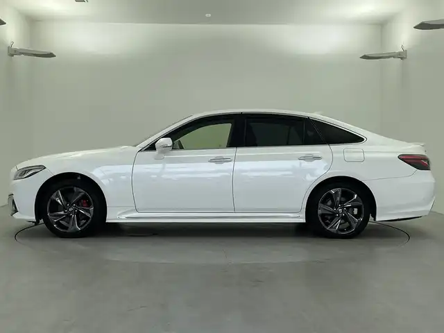 トヨタ クラウン ハイブリッド RS Four リミテッド 福井県 2020(令2)年 3.4万km ホワイトパールクリスタルシャイン 衝突被害軽減ブレーキ/純正8インチディスプレイオーディオ（ナビあり）/レーダークルーズコントロール/シートヒーター/エアーシート/フルセグTV/Bluetooth/パワーシート/コーナーセンサー/純正アルミホイール/ETC/ブラインドスポットモニター/LEDヘッドライト/ステアリングヒーター/オートマチックハイビーム/ドライブレコーダー/ステアリングスイッチ/スマートキー/プッシュスタート