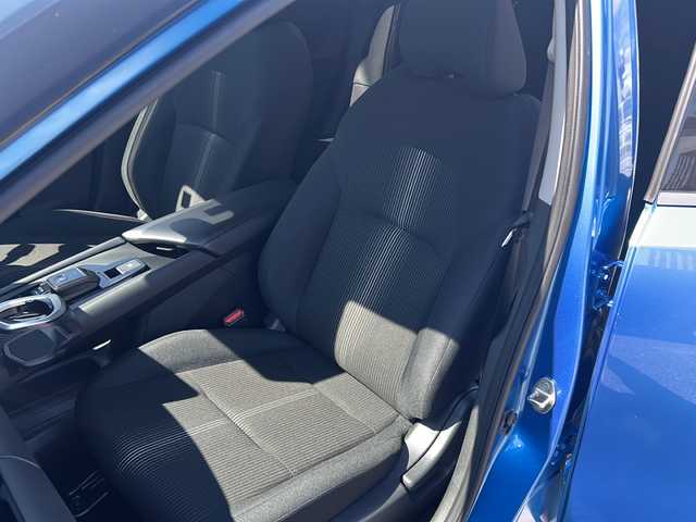 日産 ノート X 沖縄県 2021(令3)年 2.7万km ビビットブルー / スーパーブラック 2トーン 社外ディスプレイオーディオ（Bluetooth・CD）/ETC/コーナーセンサー/オートライト/ステアリングスイッチ/衝突軽減システム/スマートキー/オートエアコン