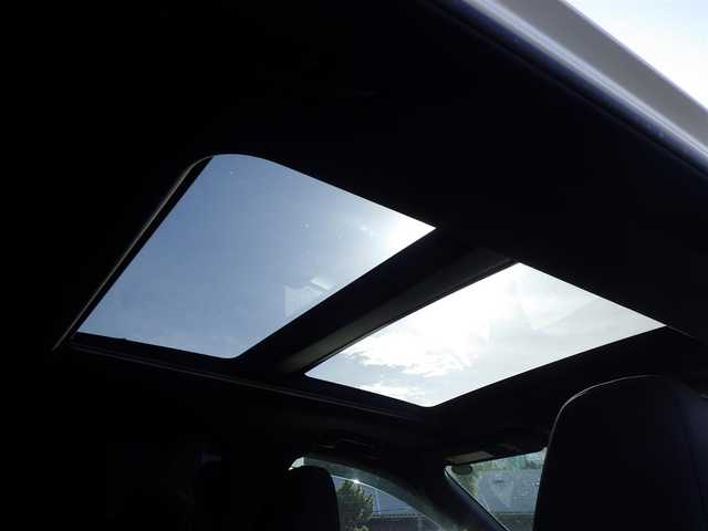 レクサス ＲＸ 450h Fスポーツ 千葉県 2020(令2)年 4.9万km ホワイトノーヴァガラスフレーク Lexus Safety System+/・プリクラッシュセーフティ/・レーンディパーチャーアラート/・オートハイビーム/・レーダークルーズコントロール/・ブラインドスポットモニター/・RCTA（リヤクロストラフィックアラート）/ムーンルーフ/ヘッドアップディスプレイ/ブラックレザーシート/前席パワーシート/エアシート/シートヒーター/リア電動リクライニングシート/置くだけ充電/純正SDナビ/地デジTV/【DVD/CD再生機能　Bluetooth接続】/パノラミックビューモニター/リバース連動ドアミラー（左/右）/ドライブレコーダー（前後撮影）/革巻きステアリング/ステアリングヒーター/ステアリングスイッチ/パドルシフト/ETC（2.0）/3眼LEDヘッドライト/フォグライト/ウインカーミラー/クリアランスソナー/純正20インチアルミホイル/サイド/カーテンエアバッグ/スマートキー