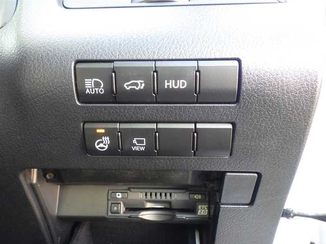 レクサス ＲＸ 450h Fスポーツ 千葉県 2020(令2)年 4.9万km ホワイトノーヴァガラスフレーク Lexus Safety System+/・プリクラッシュセーフティ/・レーンディパーチャーアラート/・オートハイビーム/・レーダークルーズコントロール/・ブラインドスポットモニター/・RCTA（リヤクロストラフィックアラート）/ムーンルーフ/ヘッドアップディスプレイ/ブラックレザーシート/前席パワーシート/エアシート/シートヒーター/リア電動リクライニングシート/置くだけ充電/純正SDナビ/地デジTV/【DVD/CD再生機能　Bluetooth接続】/パノラミックビューモニター/リバース連動ドアミラー（左/右）/ドライブレコーダー（前後撮影）/革巻きステアリング/ステアリングヒーター/ステアリングスイッチ/パドルシフト/ETC（2.0）/3眼LEDヘッドライト/フォグライト/ウインカーミラー/クリアランスソナー/純正20インチアルミホイル/サイド/カーテンエアバッグ/スマートキー