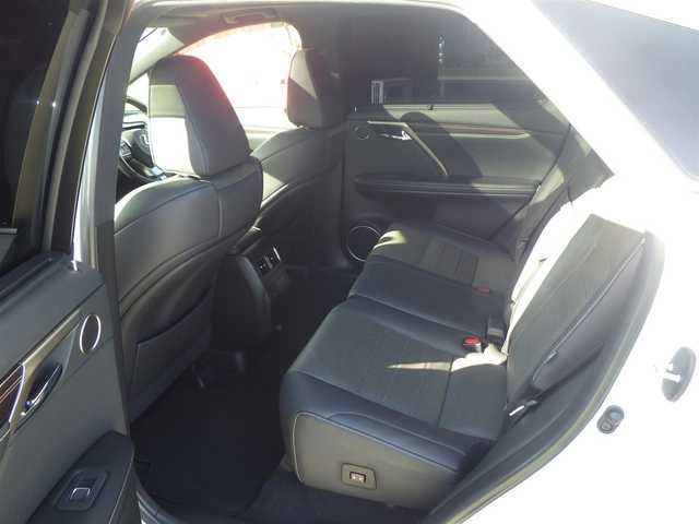 レクサス ＲＸ 450h Fスポーツ 千葉県 2020(令2)年 4.9万km ホワイトノーヴァガラスフレーク Lexus Safety System+/・プリクラッシュセーフティ/・レーンディパーチャーアラート/・オートハイビーム/・レーダークルーズコントロール/・ブラインドスポットモニター/・RCTA（リヤクロストラフィックアラート）/ムーンルーフ/ヘッドアップディスプレイ/ブラックレザーシート/前席パワーシート/エアシート/シートヒーター/リア電動リクライニングシート/置くだけ充電/純正SDナビ/地デジTV/【DVD/CD再生機能　Bluetooth接続】/パノラミックビューモニター/リバース連動ドアミラー（左/右）/ドライブレコーダー（前後撮影）/革巻きステアリング/ステアリングヒーター/ステアリングスイッチ/パドルシフト/ETC（2.0）/3眼LEDヘッドライト/フォグライト/ウインカーミラー/クリアランスソナー/純正20インチアルミホイル/サイド/カーテンエアバッグ/スマートキー