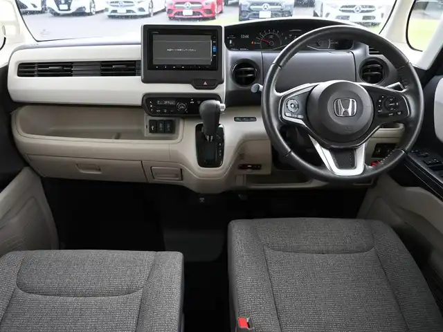 ホンダ Ｎ ＢＯＸ G EX ターボ ホンダセンシング 千葉県 2019(平31)年 3.3万km プラチナホワイトパール ホンダセンシング/・衝突軽減ブレーキ（CMBS）/・車線維持支援システム（LKAS）/・アダプティブクルーズコントロール（ACC）/・後方誤発進抑制機能/・誤発進抑制機能/両側パワースライドドア/純正SDナビ/地デジTV/【DVD/CD再生機能】/バックカメラ/ドライブレコーダー/革巻きステアリング/ETC/LEDヘッドライト/ウインカーミラー/リアコーナーセンサー/サイド/カーテンエアバッグ/Honda スマートキー