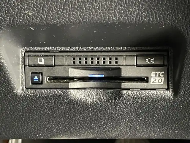 トヨタ プリウス ＰＨＶ A 愛知県 2017(平29)年 5.3万km ホワイトパールクリスタルシャイン 純正１１．６型ナビ　バックカメラ　フルセグTV　Bluetooth　モデリスタエアロ　シートヒーター　パーキングアシスト　ＢＳＭ　ＥＴＣ２．０　純正ドラレコ　ＡＣ１００Ｖ　セーフティセンス　衝突軽減　追従クルコン　ＬＥＤライト　コーナーセンサー　モデリスタ17インチアルミ　USBポート　禁煙