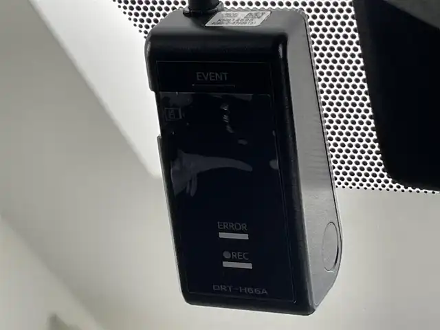 トヨタ プリウス ＰＨＶ A 愛知県 2017(平29)年 5.3万km ホワイトパールクリスタルシャイン 純正１１．６型ナビ　バックカメラ　フルセグTV　Bluetooth　モデリスタエアロ　シートヒーター　パーキングアシスト　ＢＳＭ　ＥＴＣ２．０　純正ドラレコ　ＡＣ１００Ｖ　セーフティセンス　衝突軽減　追従クルコン　ＬＥＤライト　コーナーセンサー　モデリスタ17インチアルミ　USBポート　禁煙