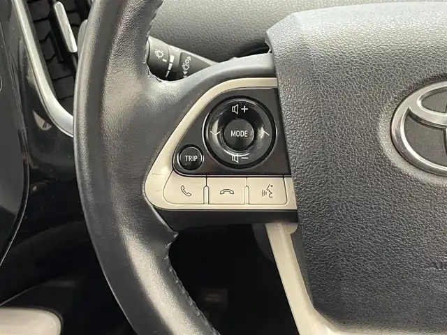 トヨタ プリウス ＰＨＶ A 愛知県 2017(平29)年 5.3万km ホワイトパールクリスタルシャイン 純正１１．６型ナビ　バックカメラ　フルセグTV　Bluetooth　モデリスタエアロ　シートヒーター　パーキングアシスト　ＢＳＭ　ＥＴＣ２．０　純正ドラレコ　ＡＣ１００Ｖ　セーフティセンス　衝突軽減　追従クルコン　ＬＥＤライト　コーナーセンサー　モデリスタ17インチアルミ　USBポート　禁煙